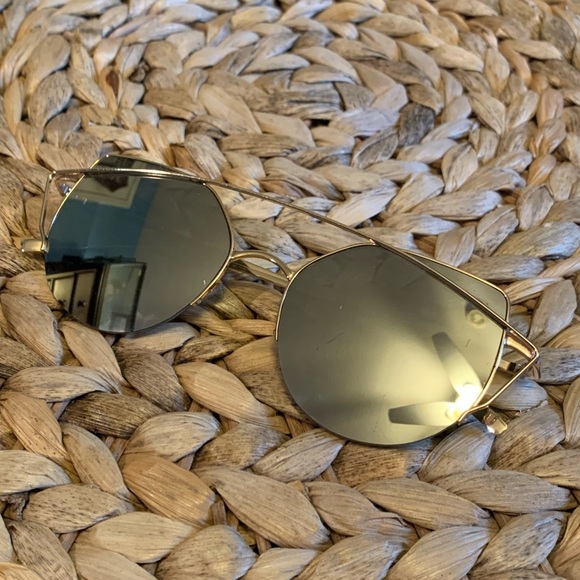 Cat Eye Sunglasses - Picture 2 of 2
